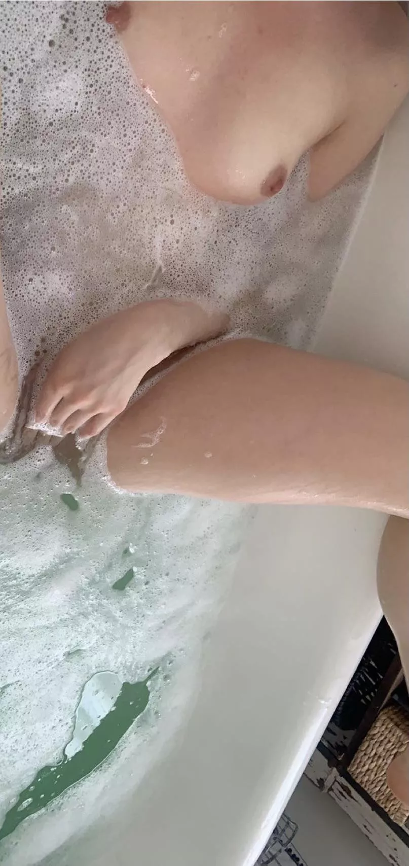Wanna play in the bath with me, daddy? 💕 posted by Princess_Peyt0n