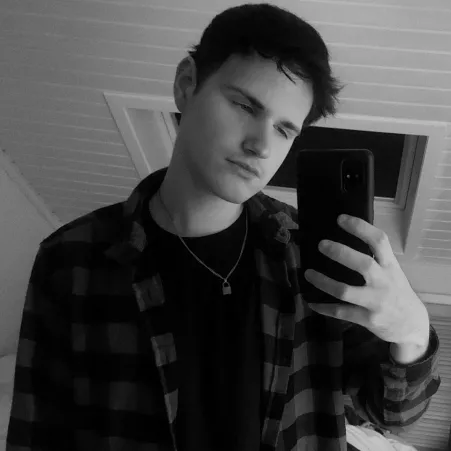 Wanna play some switch games in my arms?😊 by Beneficial_Paint6149