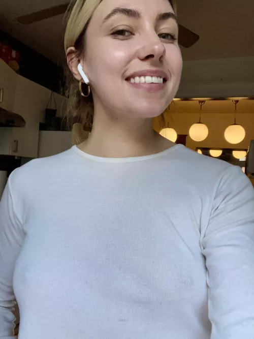 Wanna play spot the pokie ;) by LuxxuryCar23