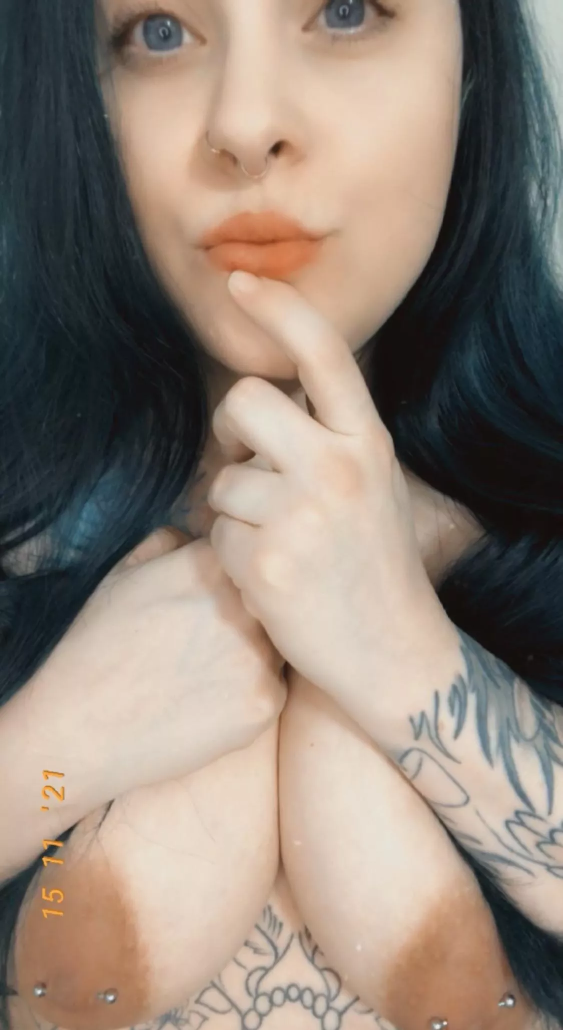 Wanna play with them? posted by Thattattooedgirl_