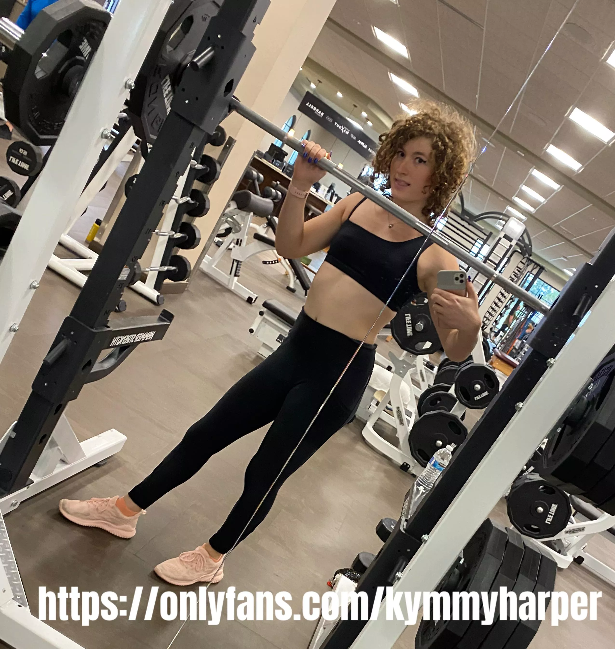 Wanna see my cock flopping around while I get fucked by a black guy? 😳 you know what to do… ⬇️ posted by kymmyharper