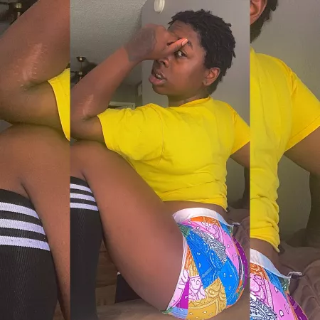 Wanna see something? 😏27F by Monabbabe