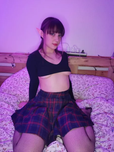 wanna see the full picture? (by mewmewtw0) by mewmewtw0