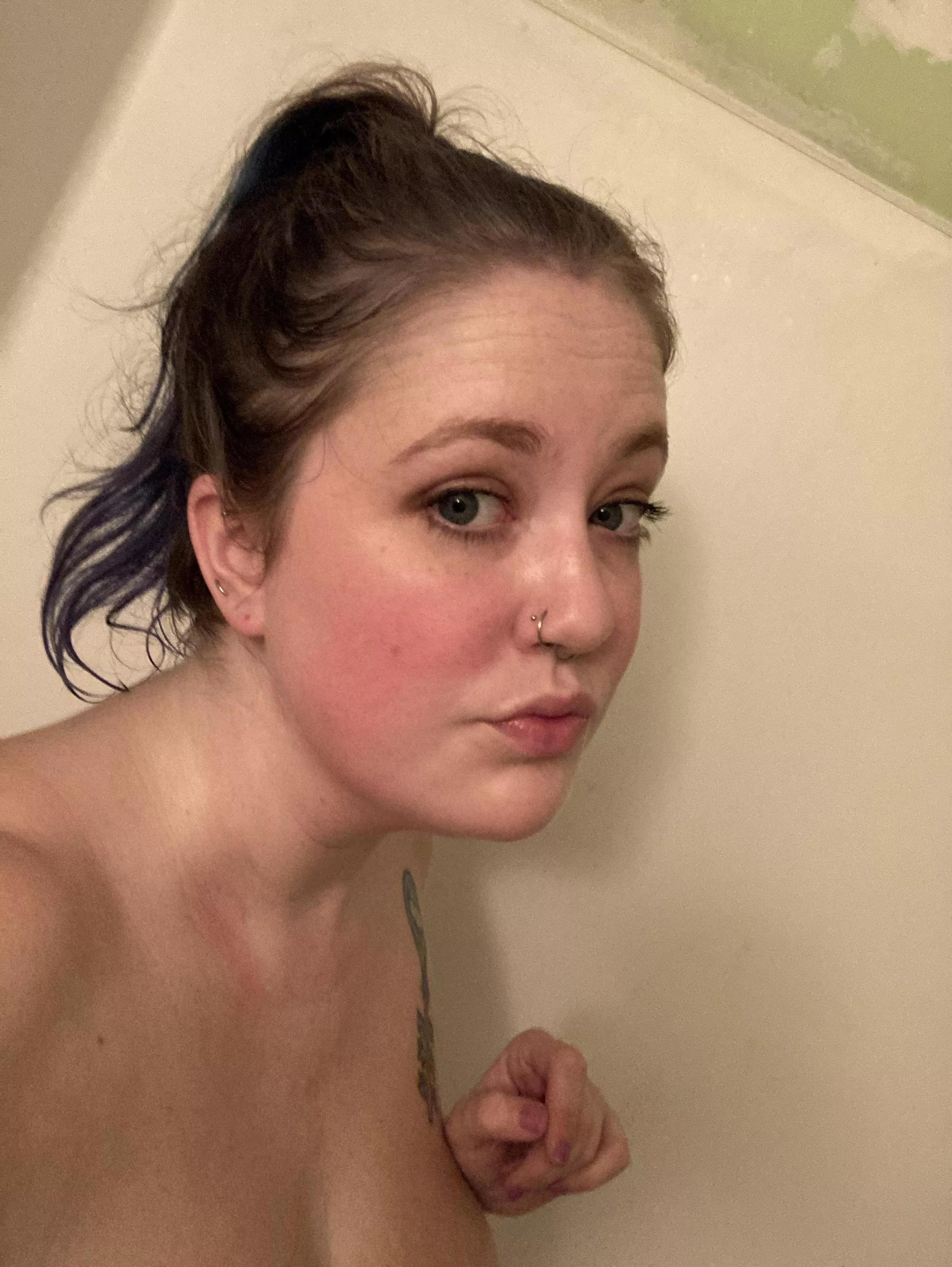 Wanna see the rest of me in the shower? posted by VioletFonce