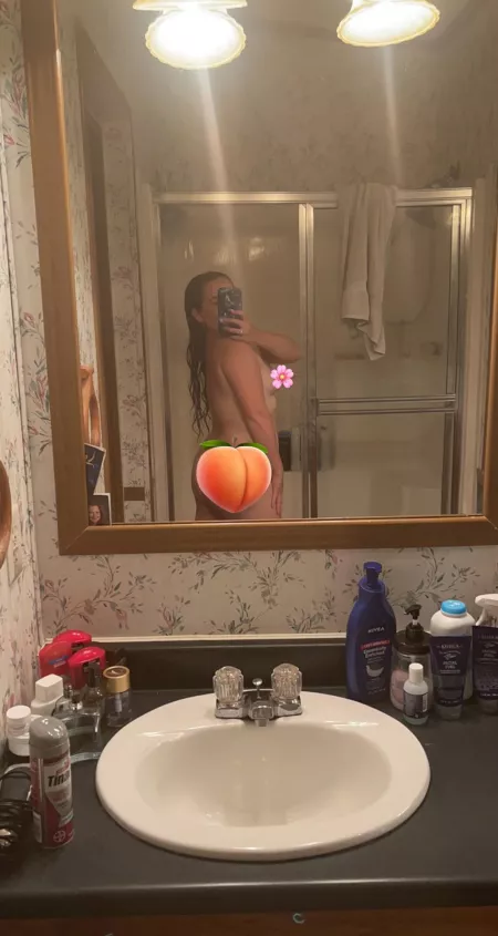 Wanna see the unedited version? 🍑💦😉 by tbabyKD