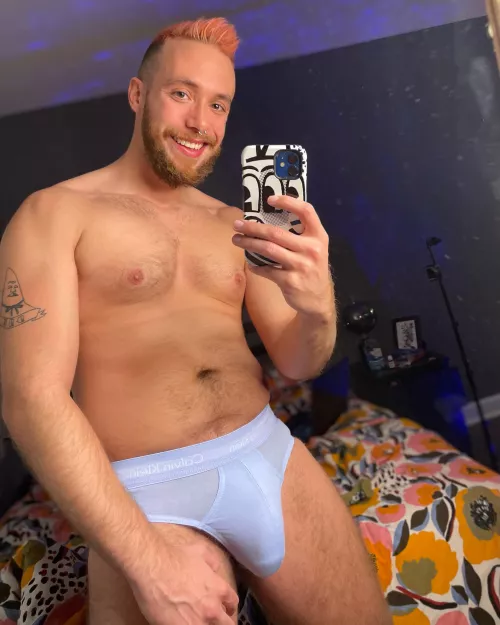 Wanna see what’s inside ? by Gabs0n