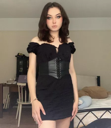 Wanna see what's under my dress? 😉💗 by opheliaafawn