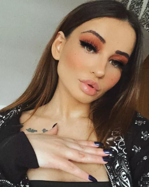 Wanna stay under my care? by OliviaPerezz