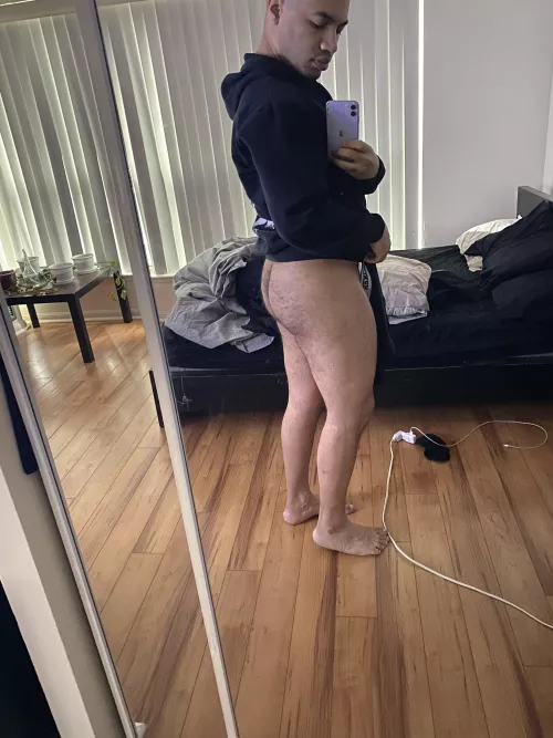 Wanna touch? by d0ntlookatmyusername