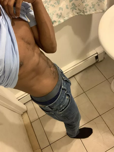 Wanna touch this body.. by Thelemonadebase