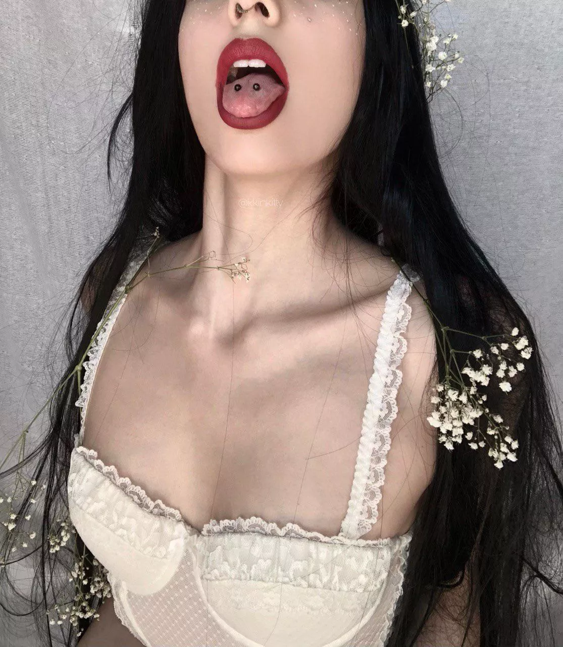 Wanna try my pierced tongue on your body? posted by kkinkitty