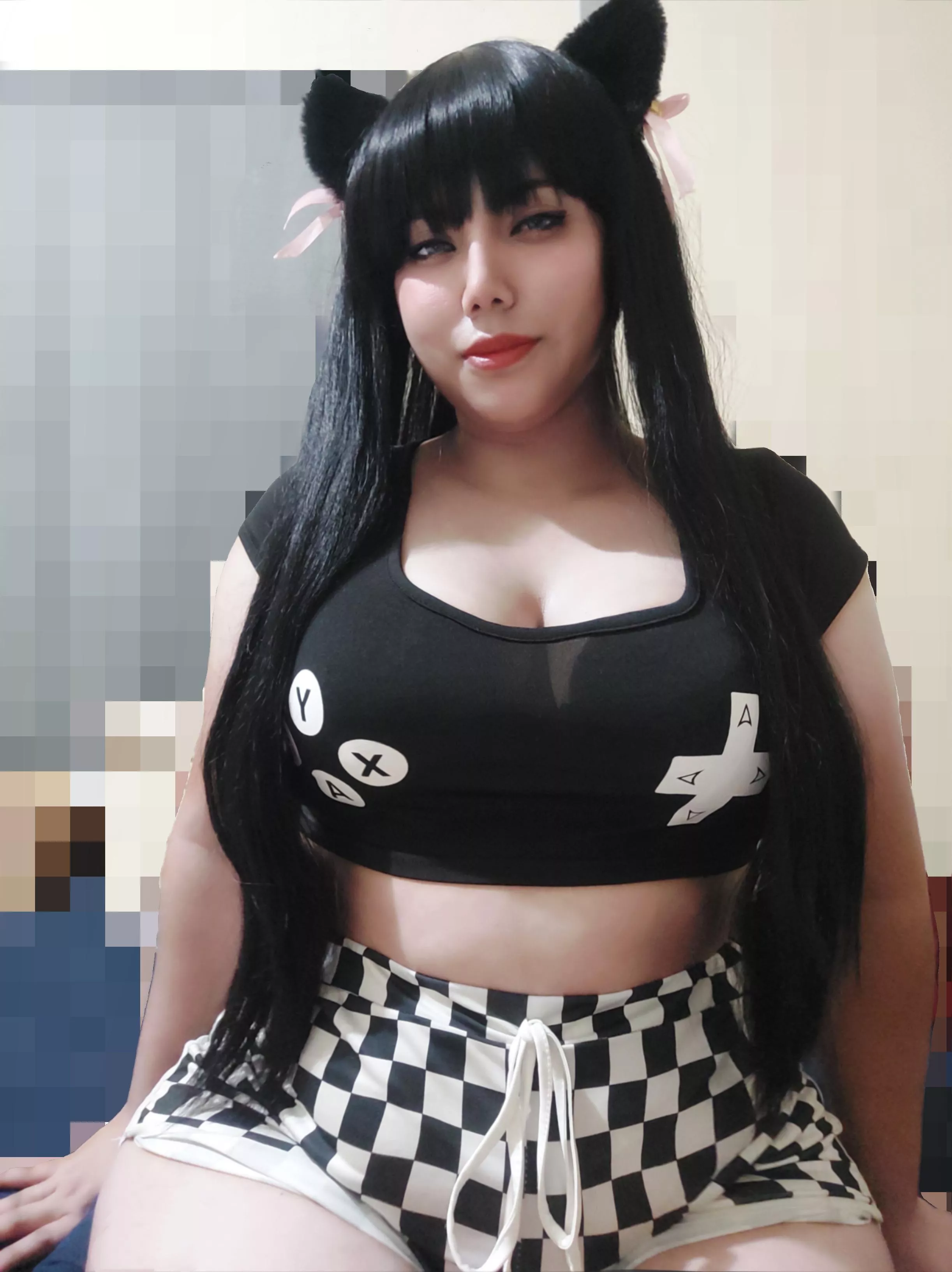 Wanna try to tame thus bratty kitty? 😽🖤 posted by MariahMoon_19