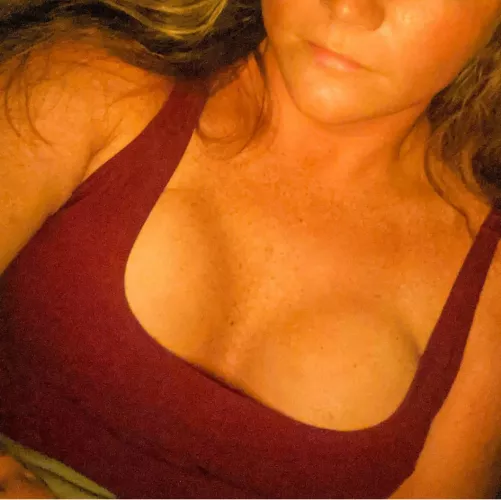 Want a handful or mouthful... by grneyetenn