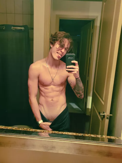 Want a new gym buddy? by AB_the_Flirt