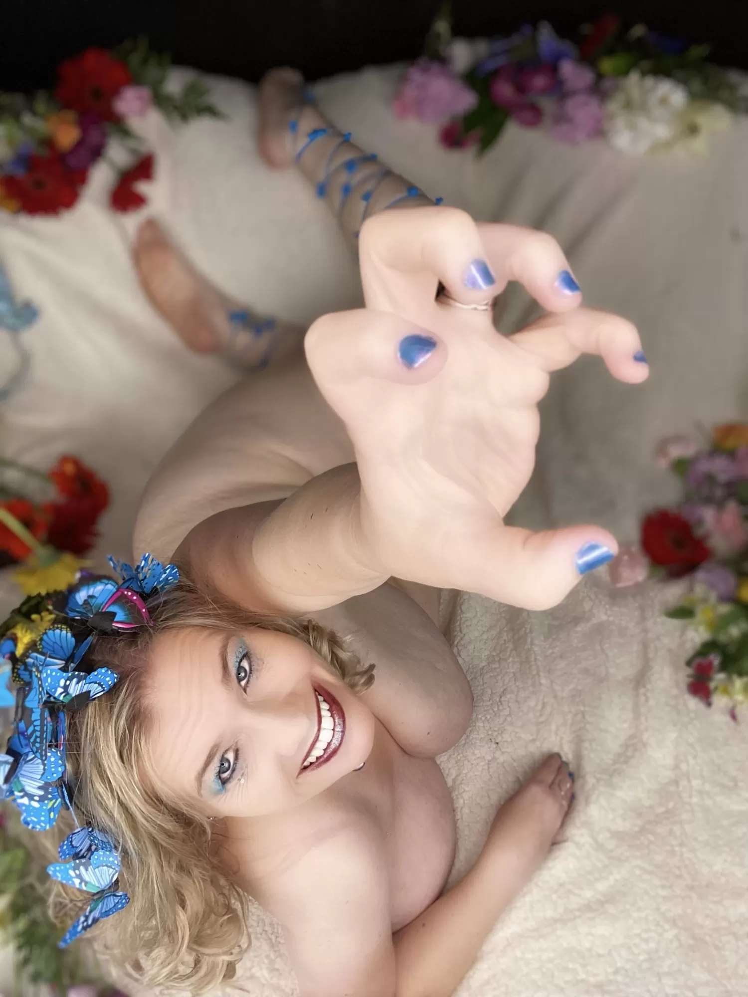 Want do you think I want to grab? 💋 posted by Traci_Love