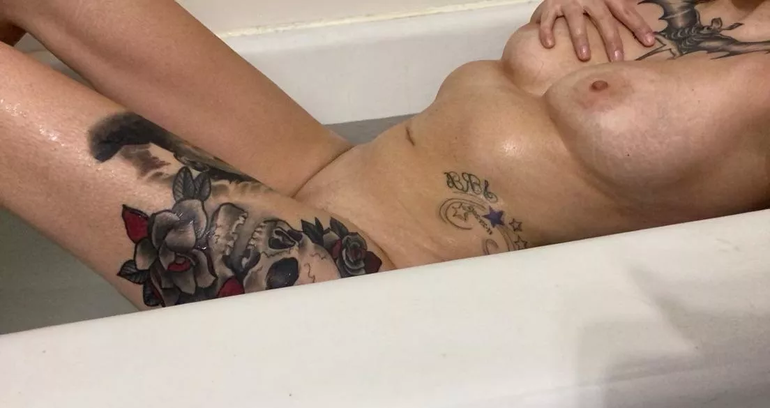 want to come scrub me up? 😈 posted by tttripletease