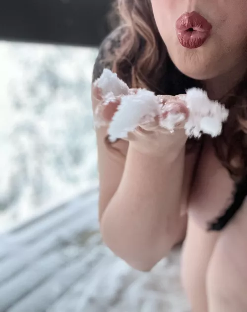 Want to cum play in the snow with me? by sassy_minx