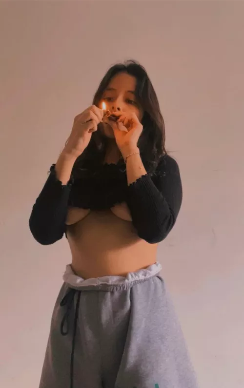 Want to get high with me? 😈 by alesomozaa