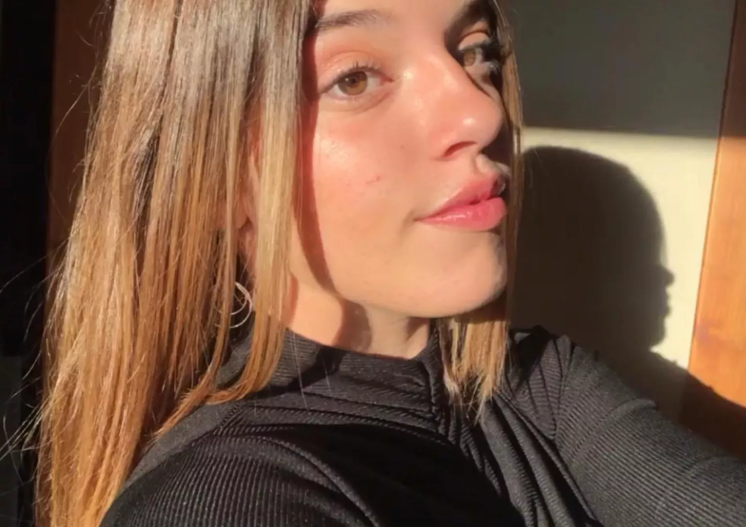 Want to get spitted😋😋 posted by Legitimate_Ad3834