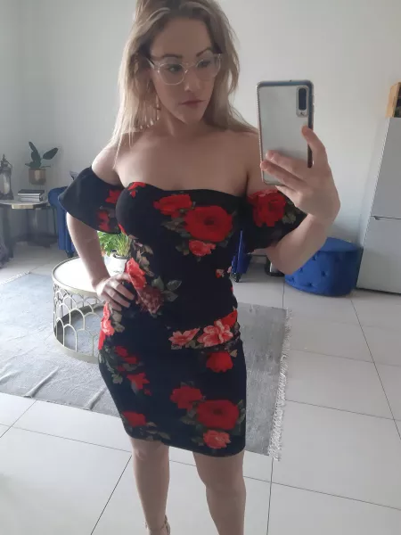 Want to go on a date? by BomShelle