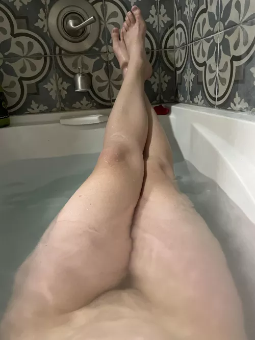 Want to join me?? Help me get dirty and then clean?? 🥰 I can never reach part of my back… by Curious_Contact2002