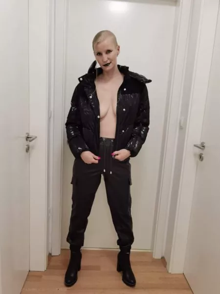 Want to see more on OF? 😈😈😈🍑🍑🍑 by krutezna