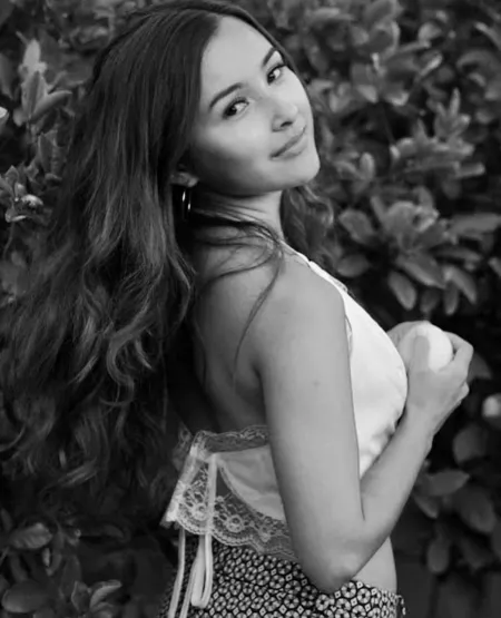 Want to see my naughty pics? 🖤🖤 by Butterfliesxoxo