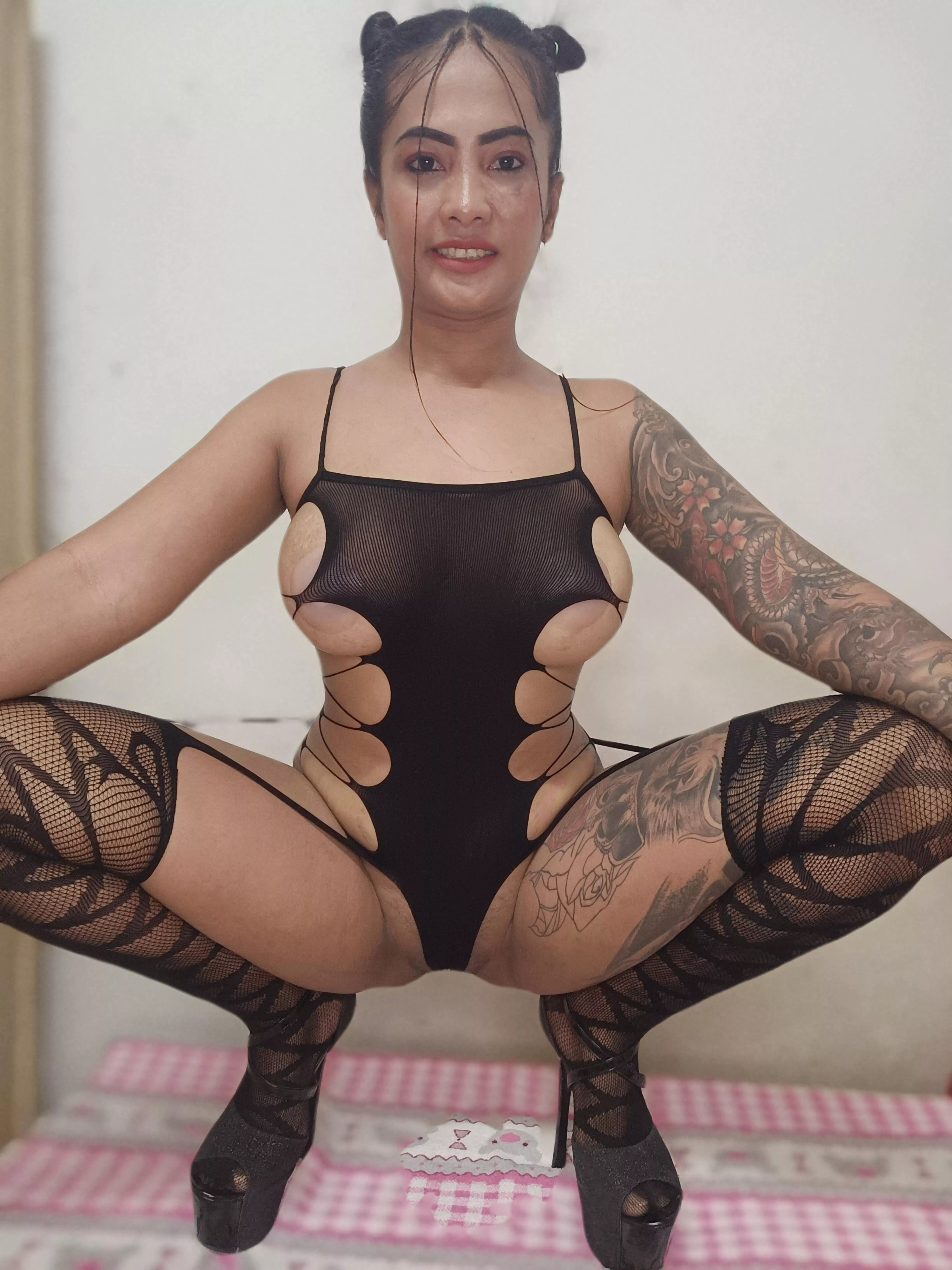 want to see my nipples... posted by cocontsoil