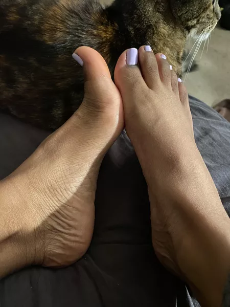 Wanted my show my freshly painted nails by spookynegro