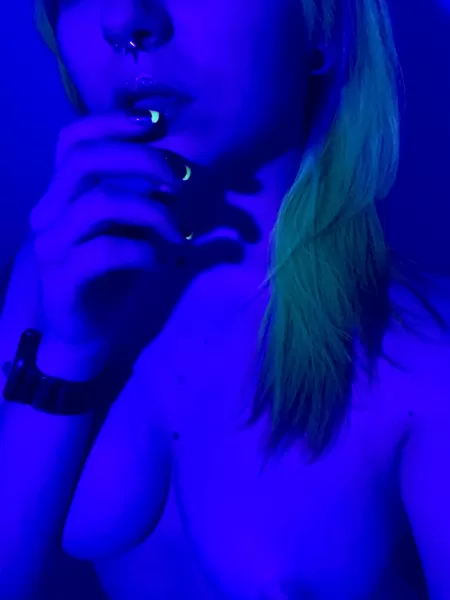 Wanted to show off my matching nails and hair by eve-rainn