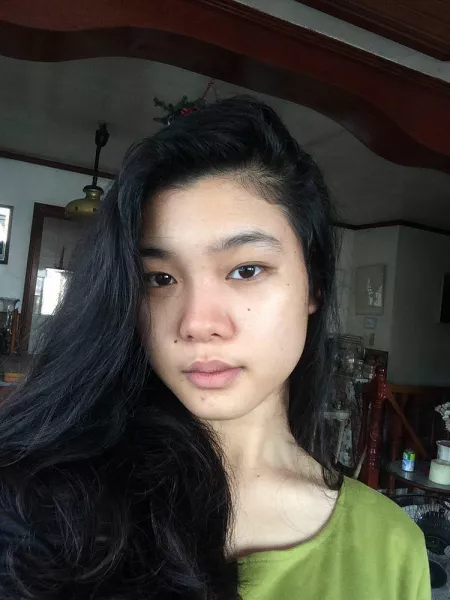 Wanted to try taking at least one photo a week with a blank expression. How does it look? by cryingintomymanga_