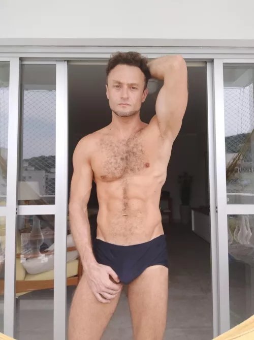 Warm weather here today... by luiskolodin