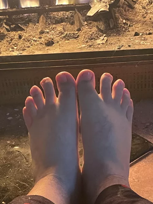 Warming my toes by the fire… would much rather your mouth ;) by Meatyfeet369