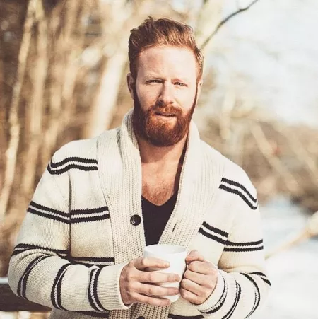 Warming up to a hot drink (X-Post /r/morningbro) by menareamazing