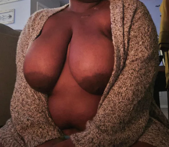 Warning up by the fire by kolia1995