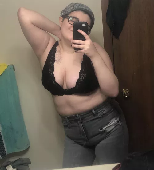 Was trying on new jeans, whaddya think? by luigitrumpsmario