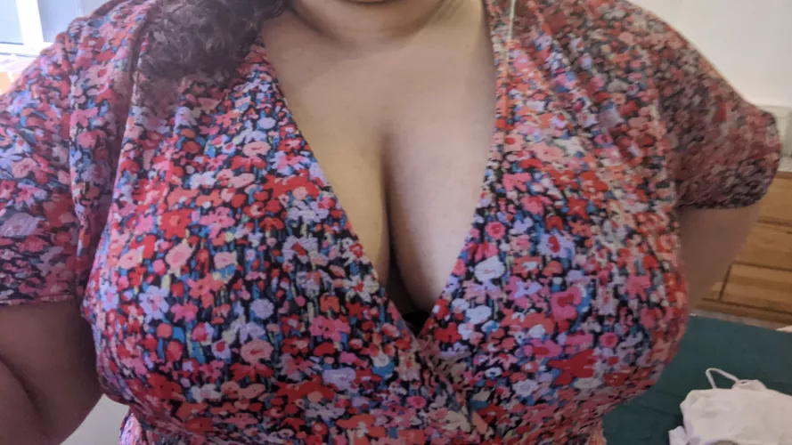 Was wondering what all the staring was about....👀 by whatwitandcharm