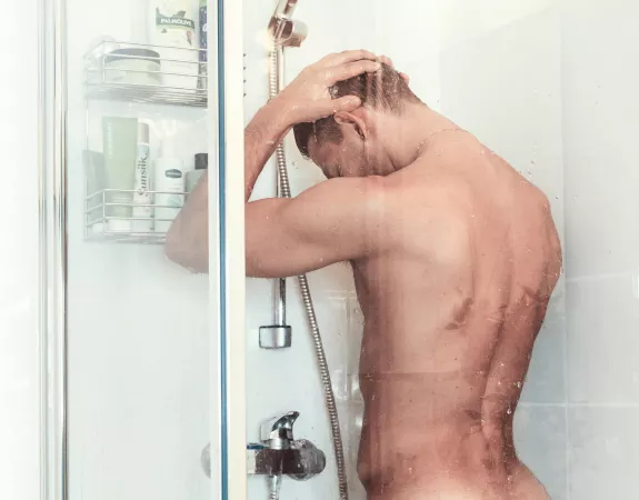 Watch me shower?😏 by BattyBoyXx