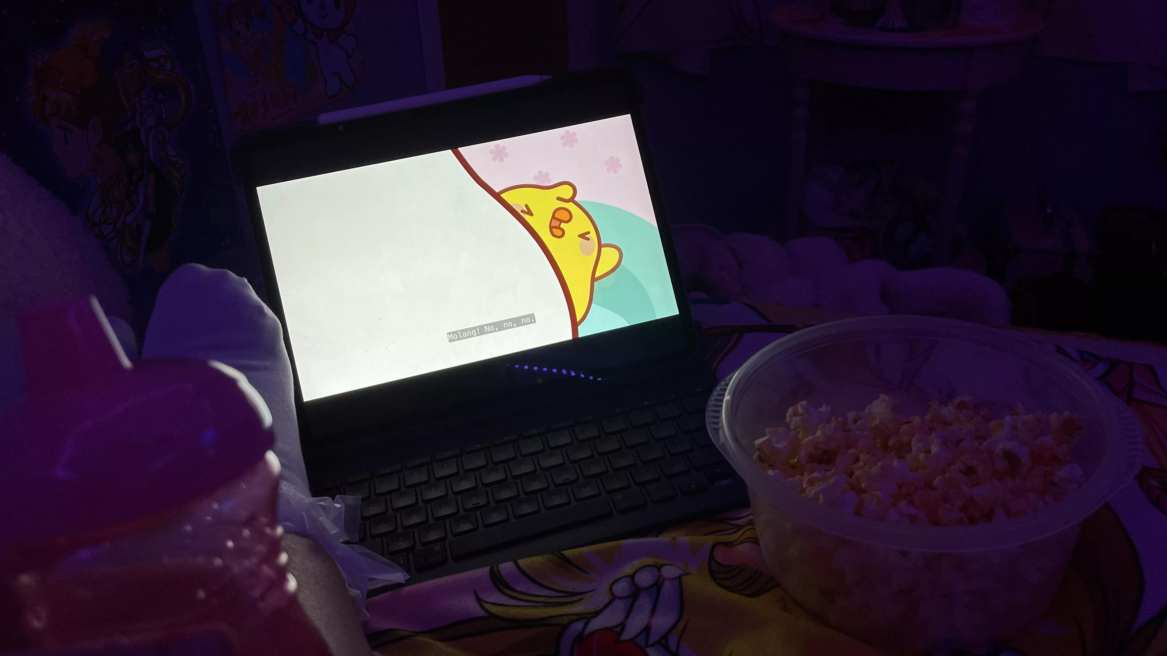 watching molang with sippy and a popcorn is best thing during regressing! 🍼💕🧸 posted by annoixa