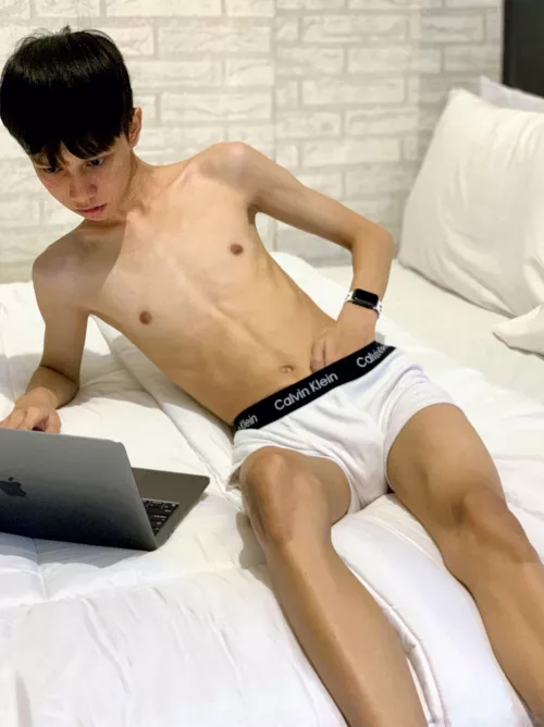 WATCHING P*RN THEN CUM 💦 by Christopher24x