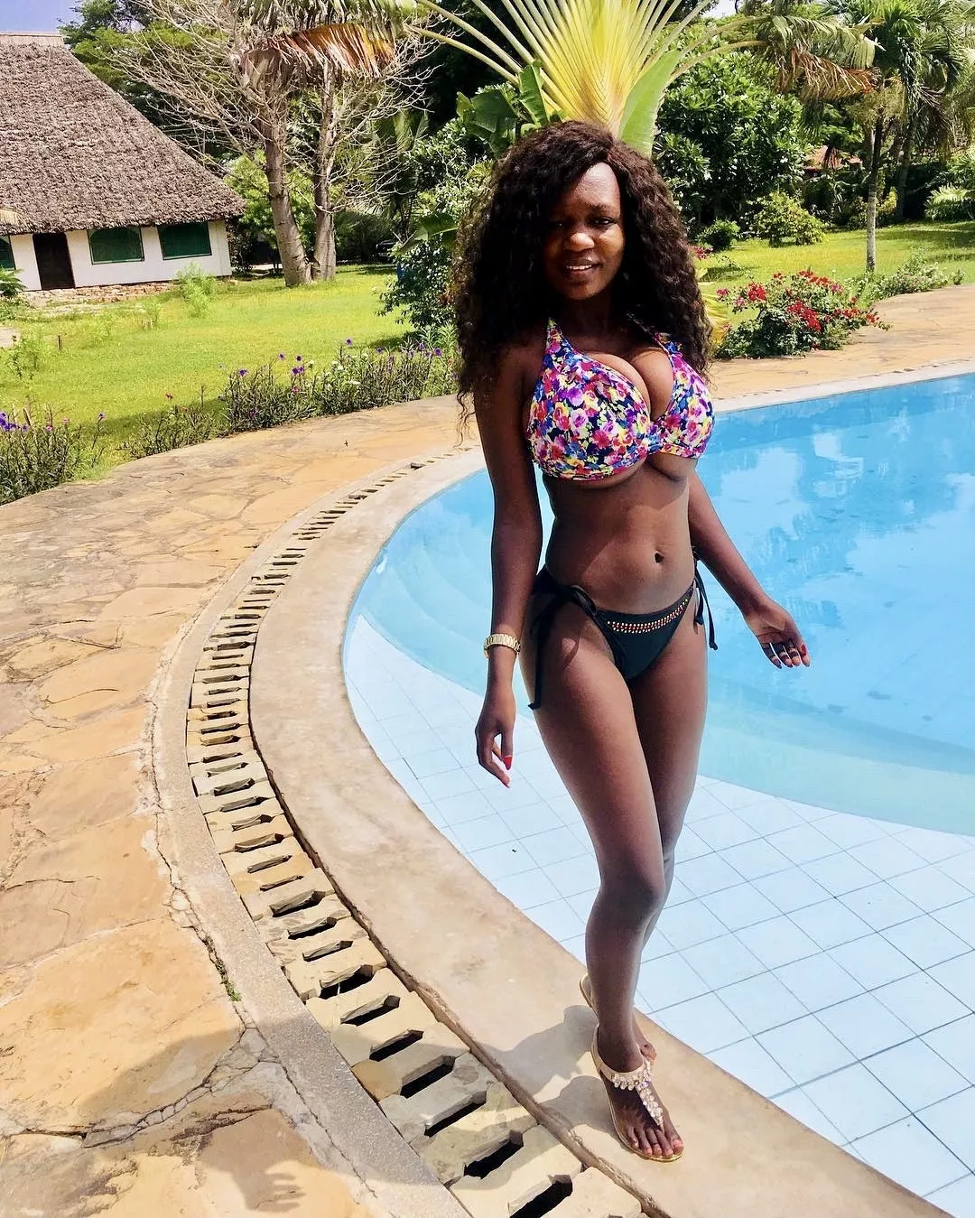 Way too big for that top! posted by FizzyOrangeJuice