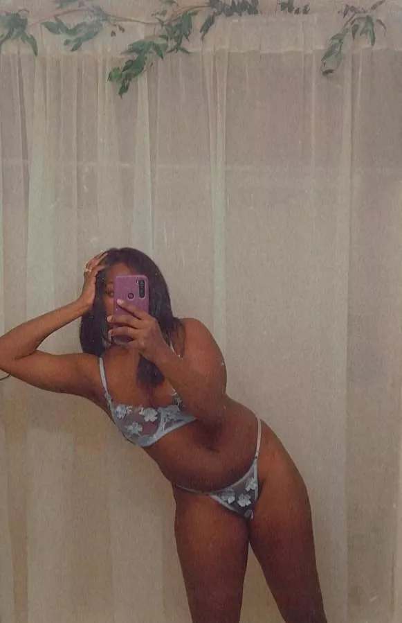 We all look so damn fine ✨💋https://twitter.com/FoxxxJean?t=7IMCCCmmnoqFg6XK8OZKaw&s=09 posted by JeanFoxxxY