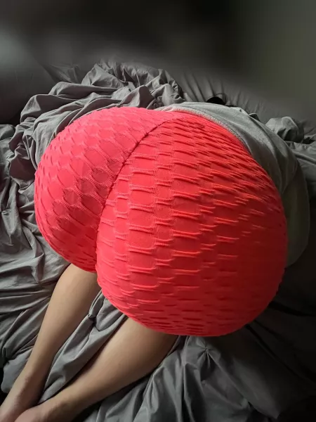 we just dabbed, you turn around & I’m waiting for you like this… wyd? 🥵 by unluckythoughts99