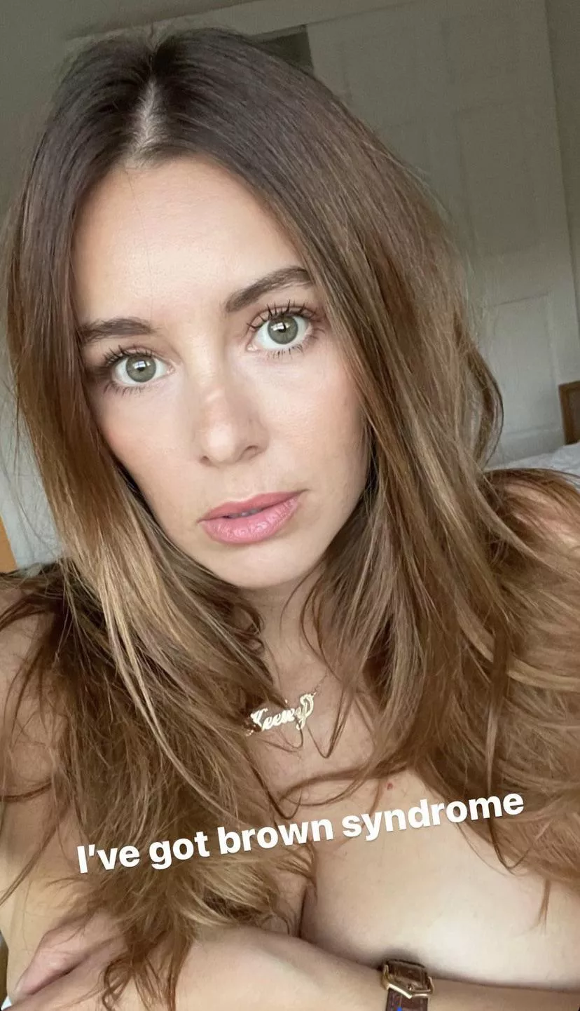 We liking the brunette? posted by Antonkenway