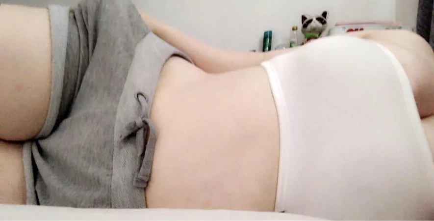 we love a crop top by ashleykatebell