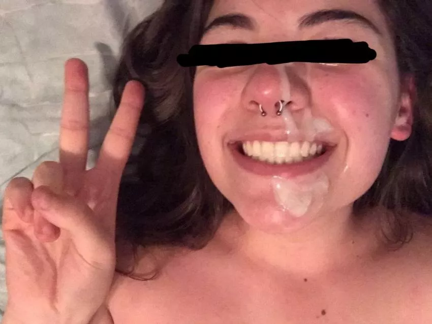 We really enjoyed each other's company. You can tell from her smile and my load all over her face. posted by Upstairs_Wolverine20