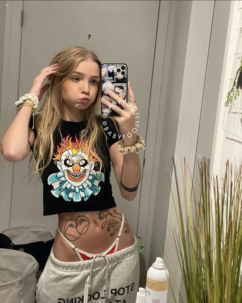 wear 'em low posted by PM_ME_THAT_WHALETAIL