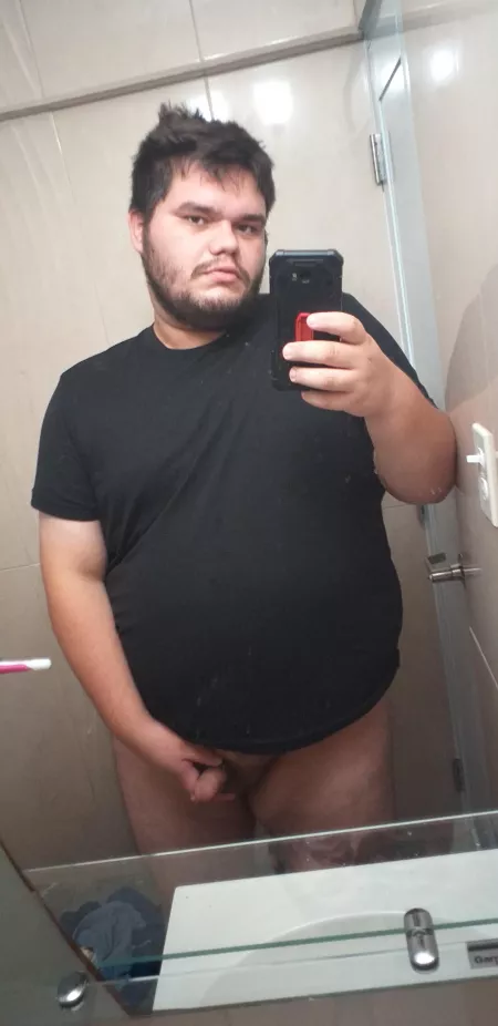 Wearing black by bellakogordo