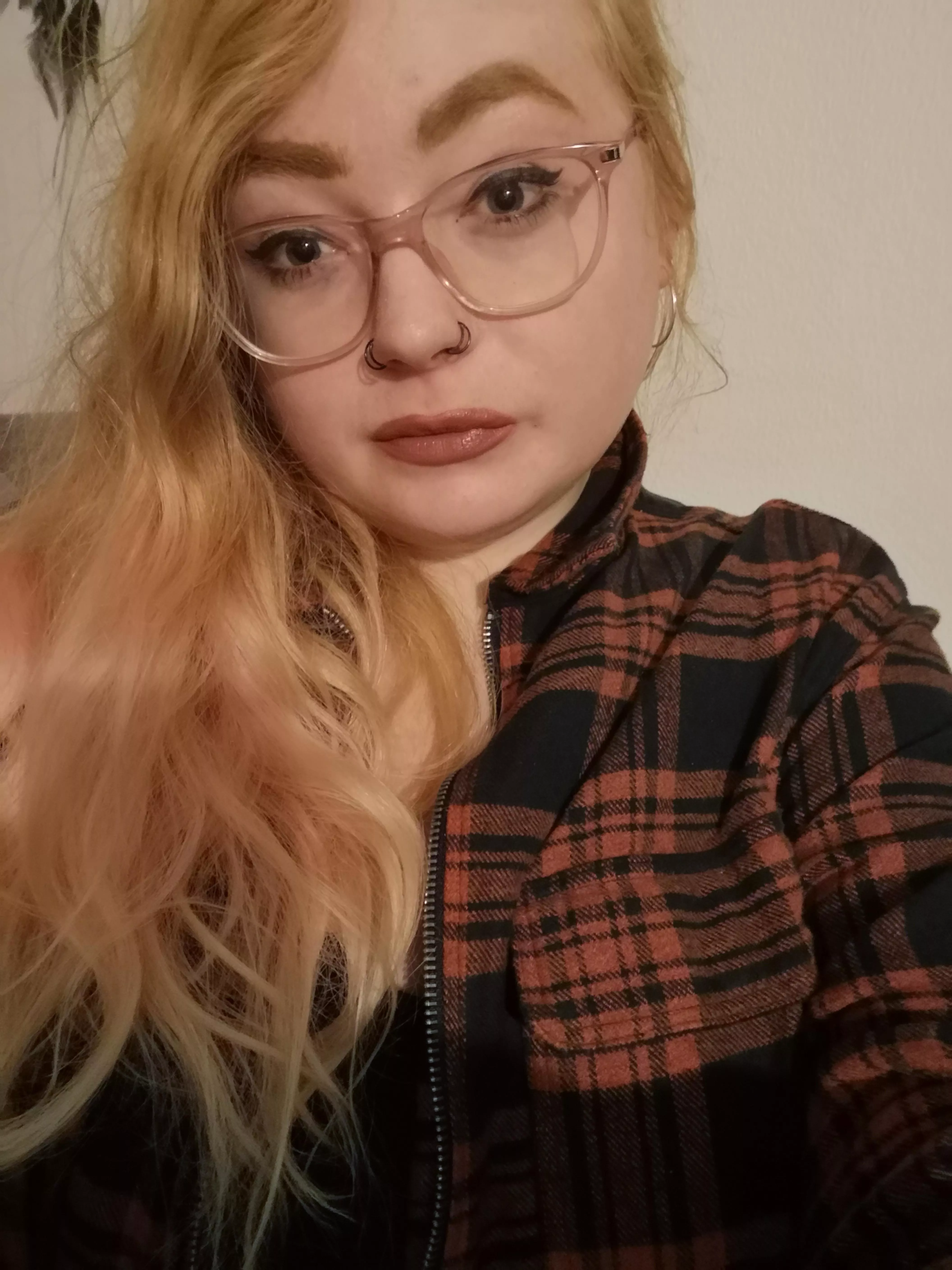 Wearing daddies jumper coz it's safe and smells like him ☺️ posted by lickmycherrypie