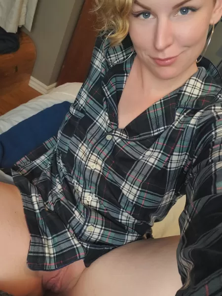 Wearing pjs...can I still make you hard? ;) by strwberriebb